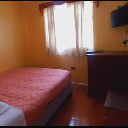 Hostal El Descanso อันโตฟากัสตา ภายนอก รูปภาพ